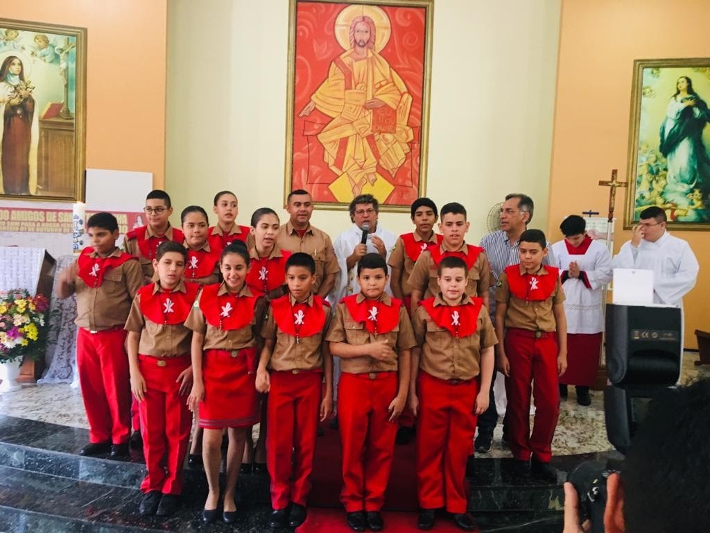 CMCB realiza primeira eucaristia de seus alunos