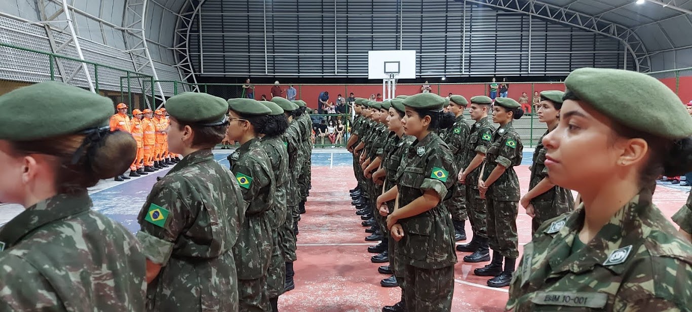 CMCB realiza formatura de matrícula da Escola de Instrução Militar 10-001