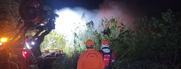 Corpo de Bombeiros estreia robô em incêndio em vegetação