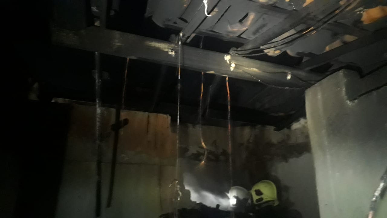 Corpo de Bombeiros apaga incêndio em residência no Amadeu Furtado