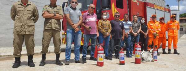 Corpo de Bombeiros forma brigadas contra incêndio na Justiça Estadual