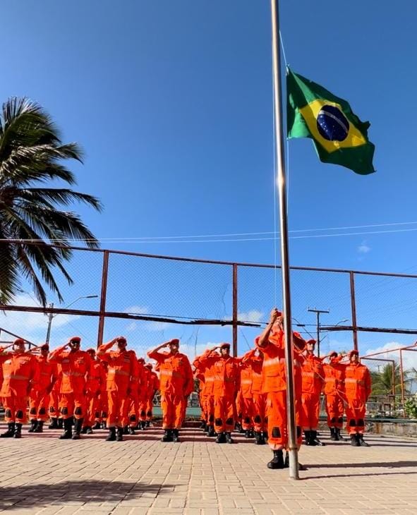 3ª Companhia do 2º Batalhão presta homenagem a ao tenente Izaias e tenente Alessandro