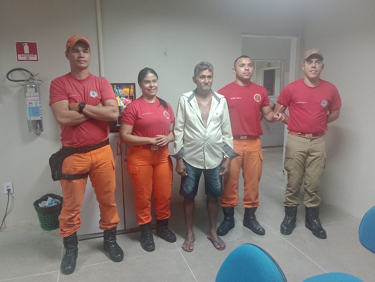 Corpo de Bombeiros retira joia presa em dedo na Cidade de Canindé