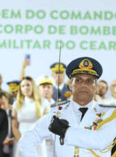 Governador do Ceará transmite cargo ao novo comandante-geral do Corpo de Bombeiros