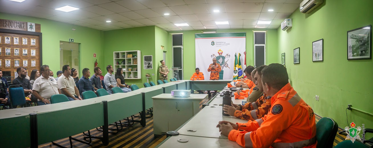 Corpo de Bombeiros homenageia personalidades que apoiaram a Operação Semana Santa