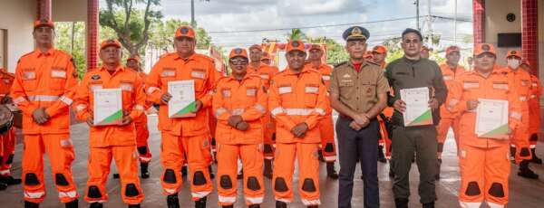 Bombeiros Militares do Conjunto Ceará celebram 25 anos de atuação