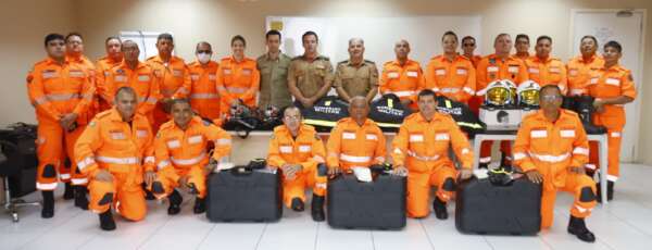 Companhia de Bombeiros da Alece realiza treinamento sobre uso de Equipamentos de Proteção Individual