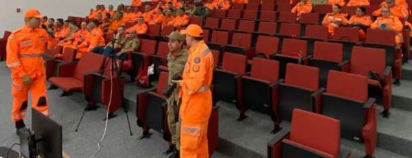 CBMCE/CTDH realiza reunião com os coordenadores militares dos projetos sociais