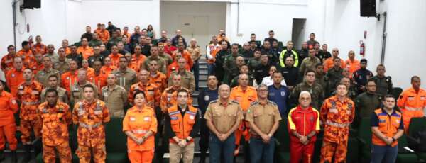Aesp/CE e Corpo de Bombeiros realizam aula inaugural de cursos estratégicos