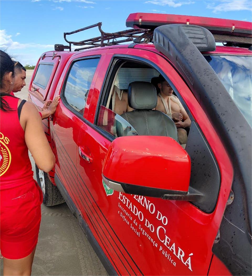 Bombeiros Militares atendem acidente de quadriciclo em Jericoacoara