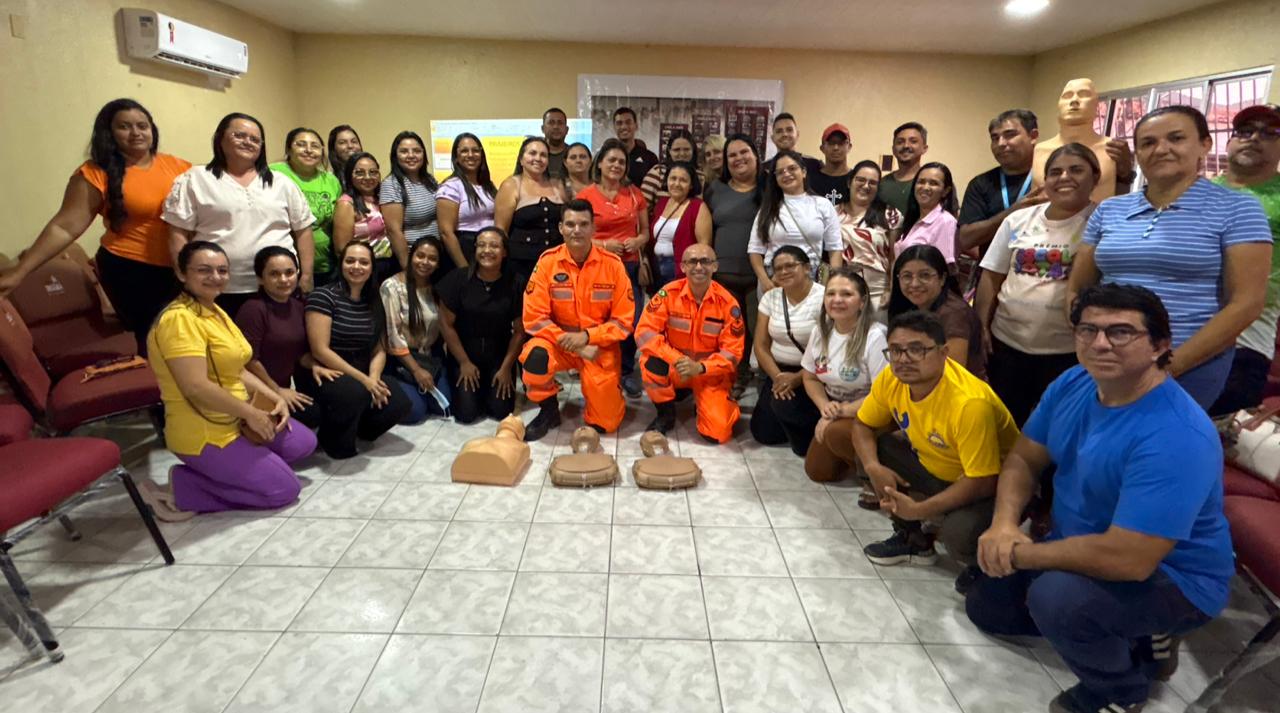 Lei Lucas: 3ªCia/6ºBBM capacita profissionais de educação de Barreira-CE