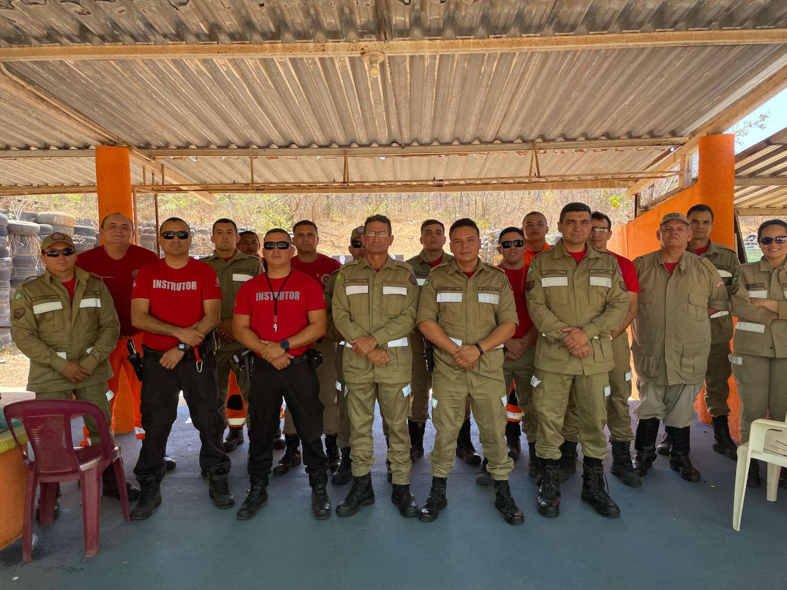 2ªCIA/2ºBBM realiza instrução de armamento e tiro, em Itaitinga-CE