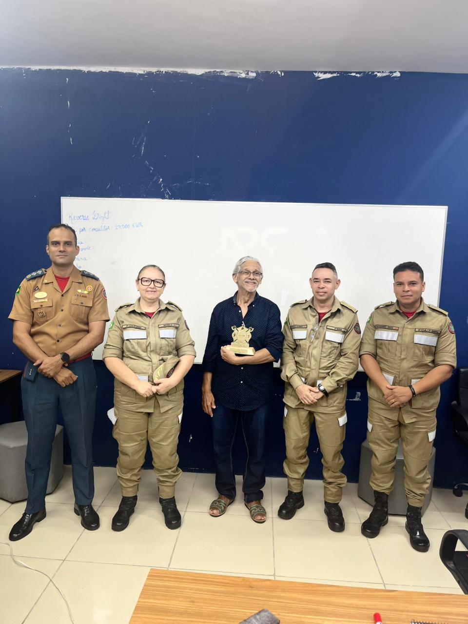 WhatsApp-Image-2025-11-27-at-14.11.43-1 3ªCia/2ºBBM realiza instrução sobre procedimentos de emergência em sistemas fotovoltaicos