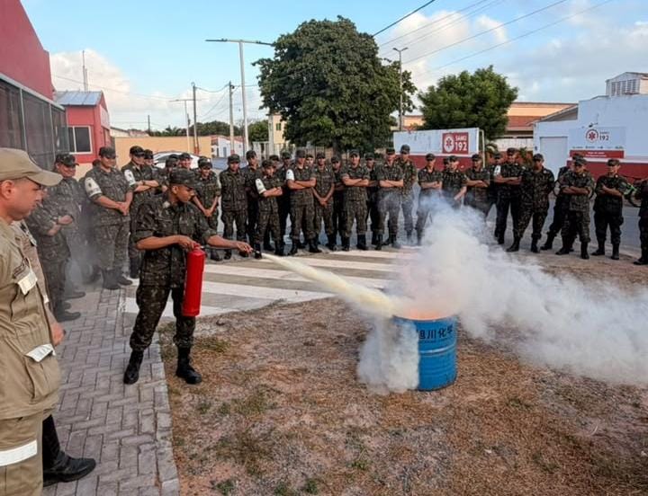 6ª Companhia do 3º Batalhão ministra cursos para o Tiro de Guerra de Camocim
